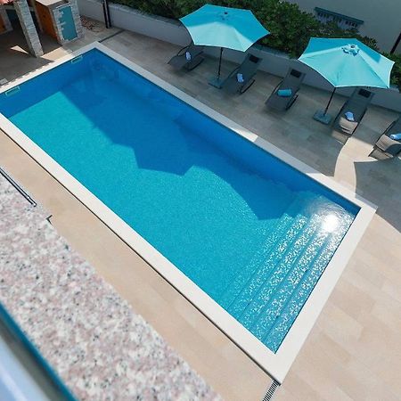 Apartmani "Villa Barbara" Novalja Buitenkant foto