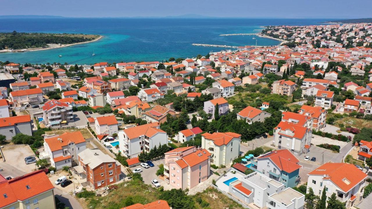 Apartmani "Villa Barbara" Novalja Buitenkant foto