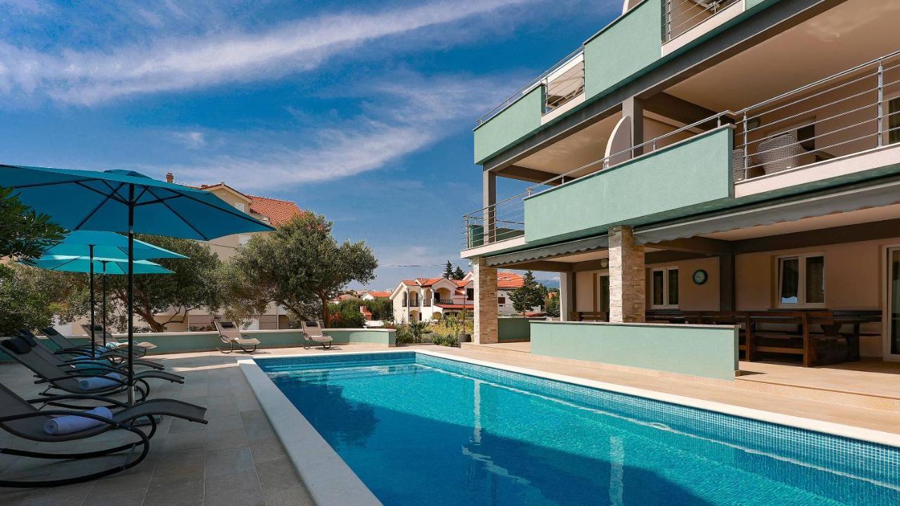 Apartmani "Villa Barbara" Novalja Buitenkant foto