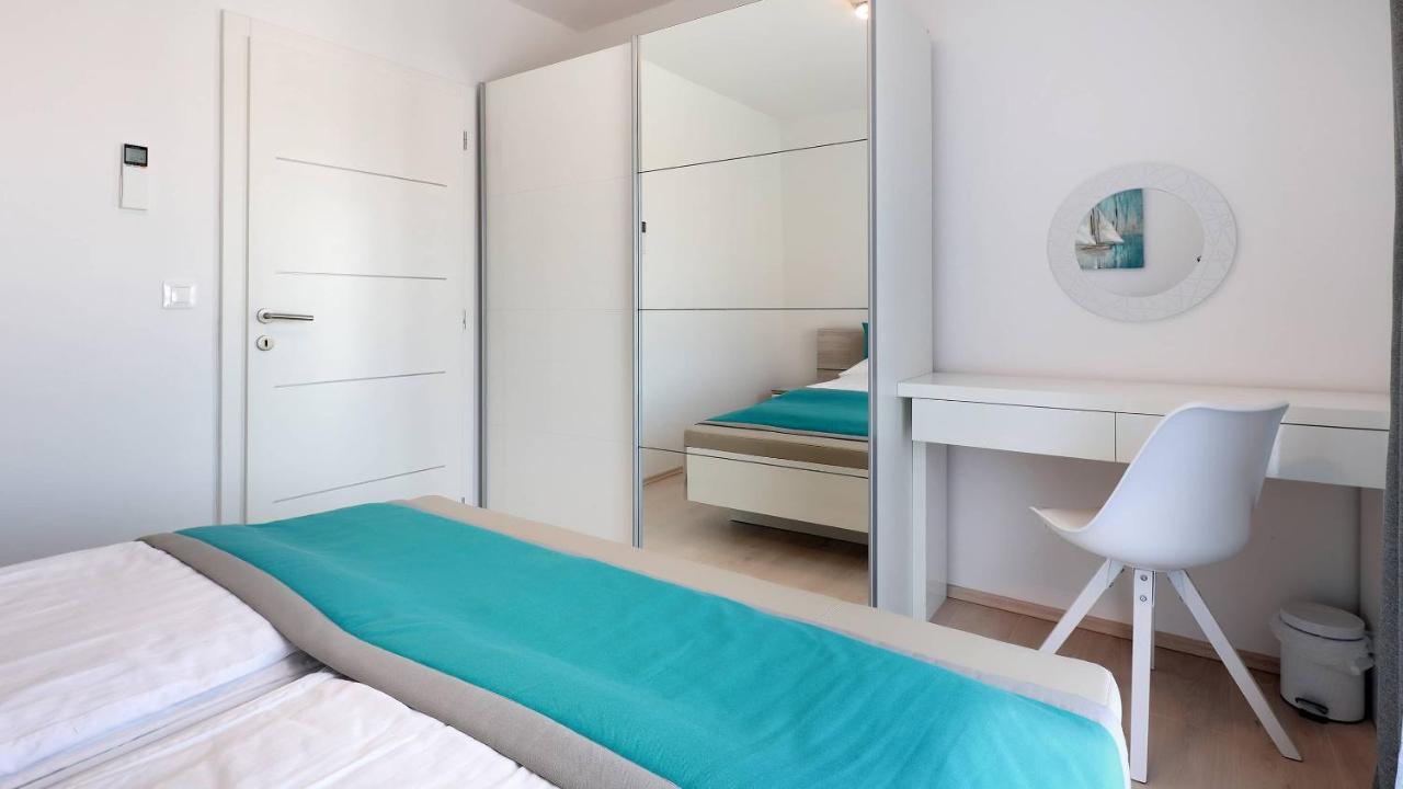 Apartmani "Villa Barbara" Novalja Buitenkant foto