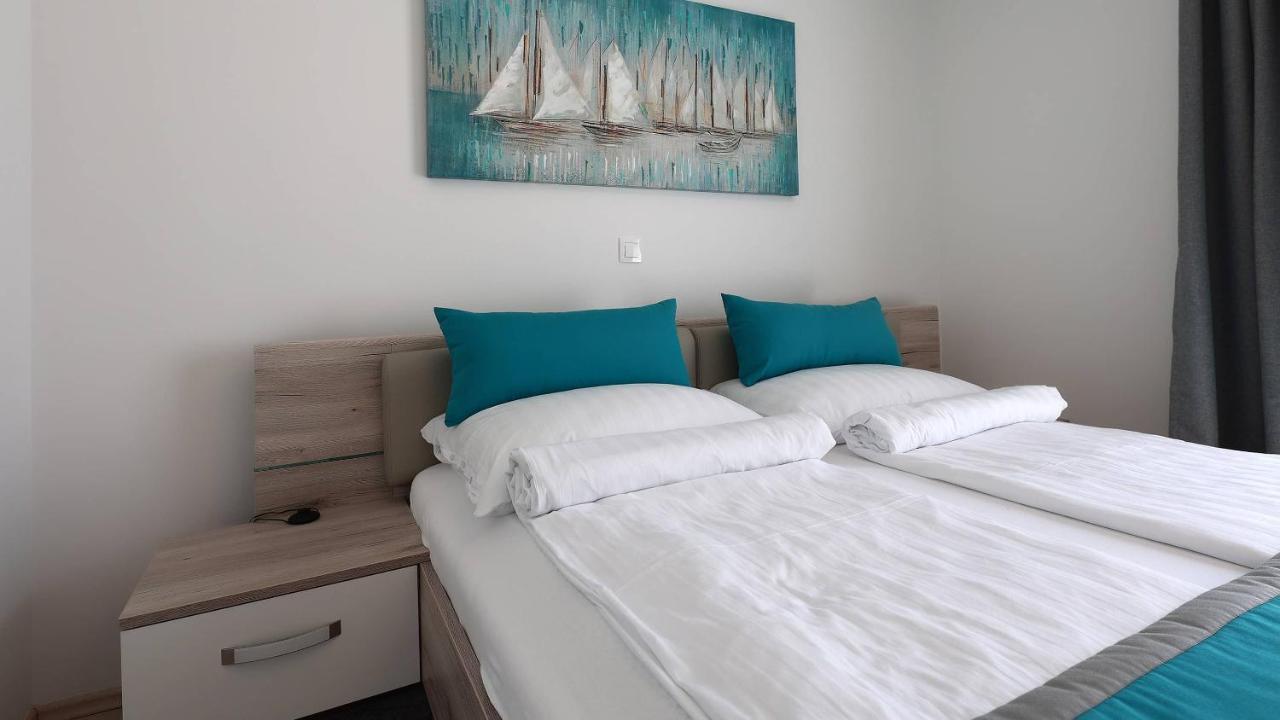 Apartmani "Villa Barbara" Novalja Buitenkant foto