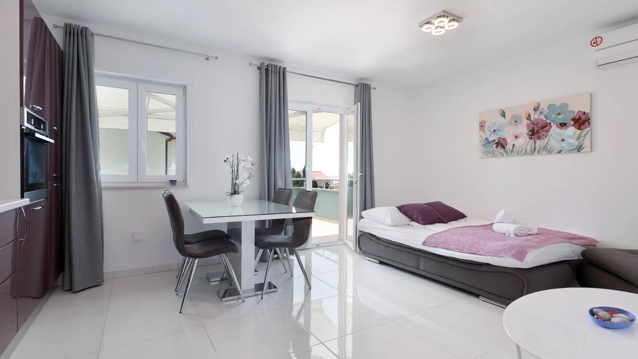 Apartmani "Villa Barbara" Novalja Buitenkant foto