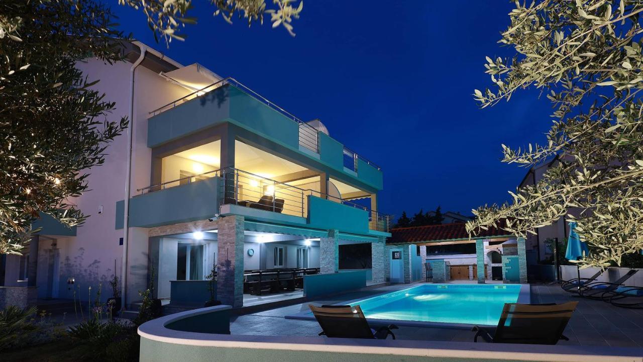 Apartmani "Villa Barbara" Novalja Buitenkant foto