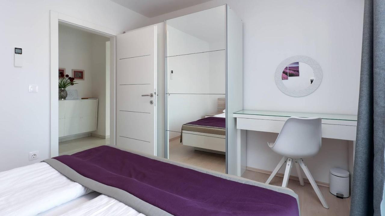 Apartmani "Villa Barbara" Novalja Buitenkant foto