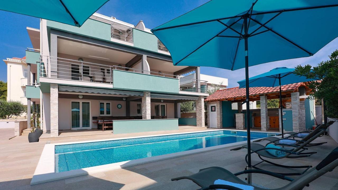Apartmani "Villa Barbara" Novalja Buitenkant foto