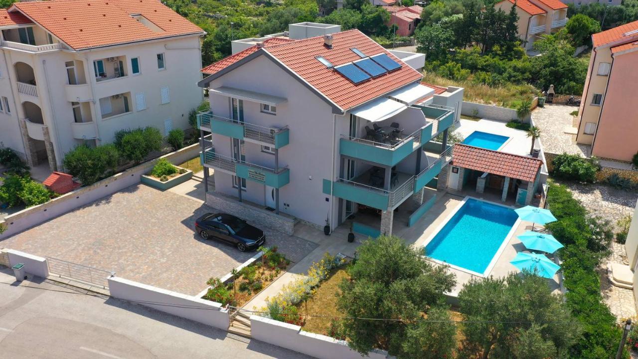 Apartmani "Villa Barbara" Novalja Buitenkant foto