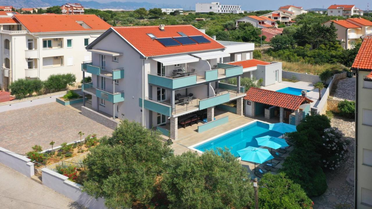 Apartmani "Villa Barbara" Novalja Buitenkant foto
