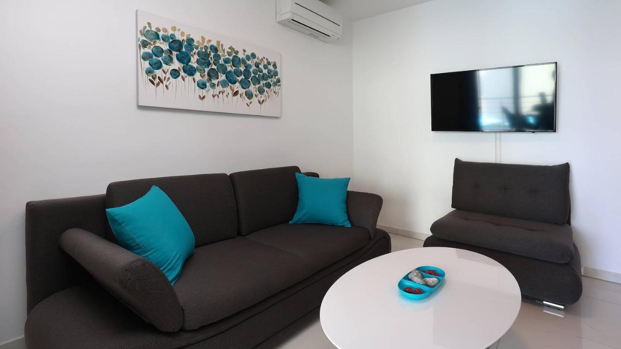Apartmani "Villa Barbara" Novalja Buitenkant foto