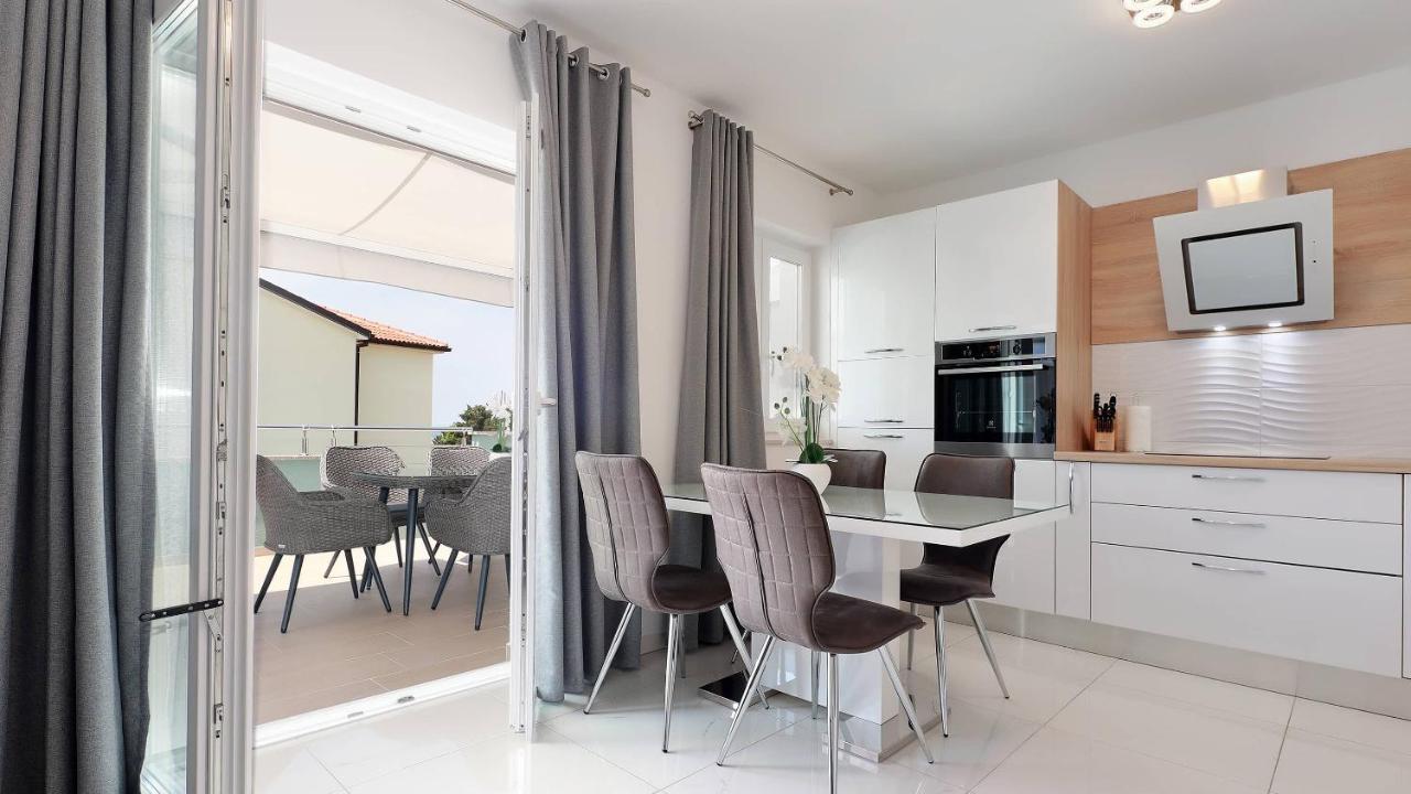 Apartmani "Villa Barbara" Novalja Buitenkant foto